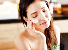 臉上脫皮可以敷面膜嗎？臉上脫皮敷什么面膜好？