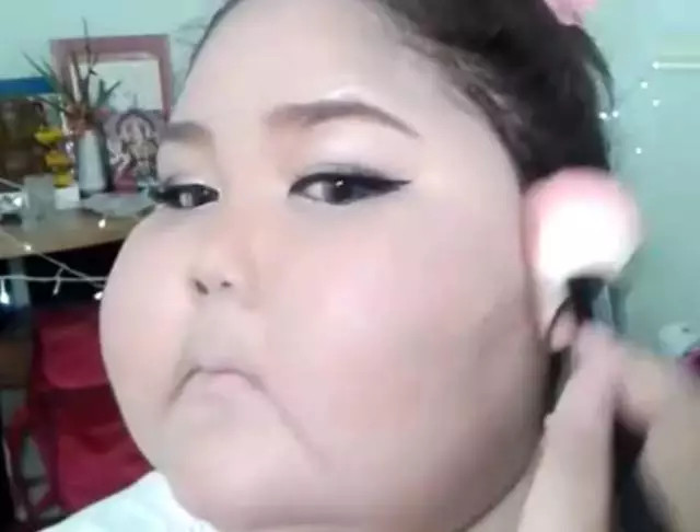 臉胖怎么化妝好看？臉大怎么化妝好看