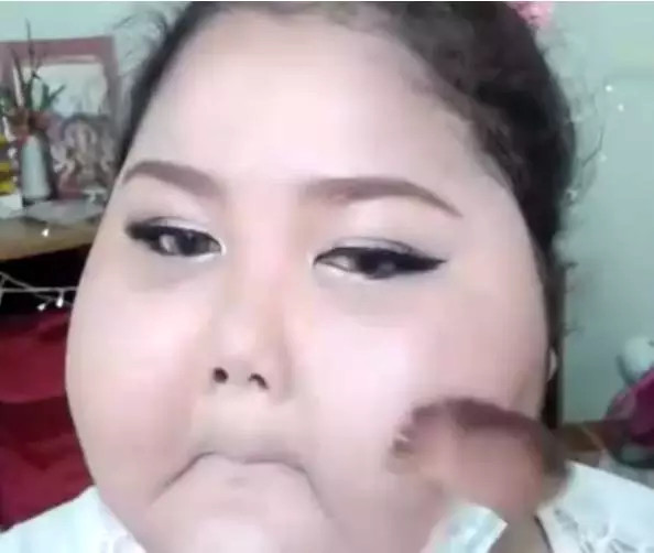 臉胖怎么化妝好看？臉大怎么化妝好看