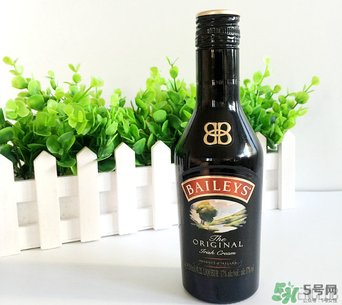 女生適合喝什么酒？什么酒適合女生喝？