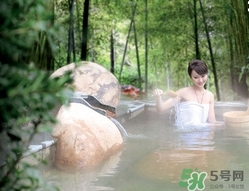 來月經(jīng)可以泡溫泉嗎？泡溫泉來月經(jīng)了怎么辦？