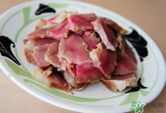腌咸肉一斤肉放多少鹽？腌咸肉一斤肉放鹽比例