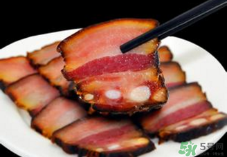 腌咸肉一斤肉放多少鹽？腌咸肉一斤肉放鹽比例