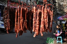 灌香腸配什么作料好吃？灌香腸需要放什么調(diào)料？