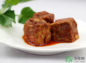 霉豆腐發(fā)霉了還能吃嗎？霉豆腐發(fā)霉有幾種顏色？