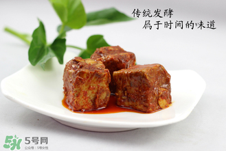 霉豆腐發(fā)黑還能吃嗎？霉豆腐長黑點還能吃嗎？