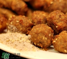 肉丸子發(fā)霉可以吃嗎？肉丸子長霉有霉點(diǎn)怎么辦？
