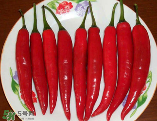 新鮮辣椒可以冷凍嗎？新鮮辣椒怎么保存冰箱？
