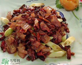 腌肉要洗嗎？腌肉怎么洗不咸？