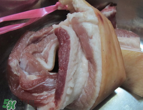 一斤豬肉放多少鹽？腌豬肉放多少鹽？