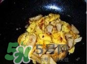 魚丸和雞蛋可以一起吃嗎？魚丸和雞蛋能不能同時吃？