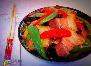 腌肉怎么做好吃？腌肉炒什么菜好吃？