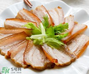 腌肉怎么做好吃？腌肉炒什么菜好吃？