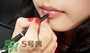 唇線筆可以當(dāng)口紅嗎？唇線筆和口紅的區(qū)別？
