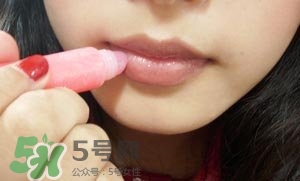 唇線筆可以當(dāng)口紅嗎？唇線筆和口紅的區(qū)別？