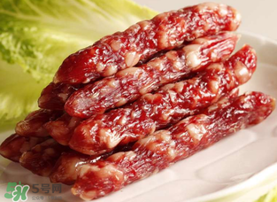 臘腸有亞硝酸鹽嗎？香腸有亞硝酸鹽嗎？