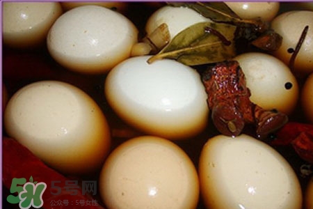腌雞蛋放多少鹽？腌雞蛋10斤需多少鹽？