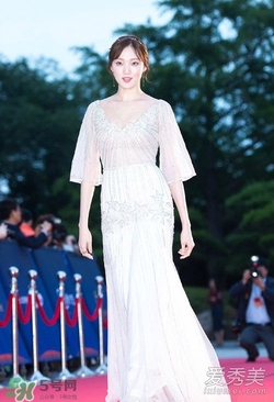 李圣經(jīng)的衣服什么牌子？李圣經(jīng)衣服同款