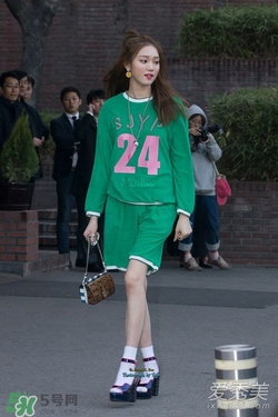 李圣經(jīng)的衣服什么牌子？李圣經(jīng)衣服同款