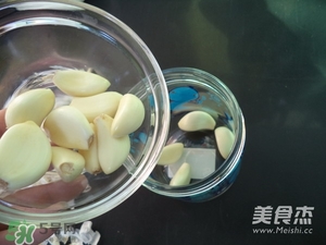 臘八蒜用什么蒜？臘八蒜用新蒜還是老蒜？