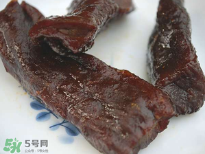 風干牛肉是生的嗎？風干牛肉是生的還是熟的？