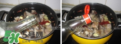 臘豬腳燉什么好吃？臘豬蹄燉什么好吃？