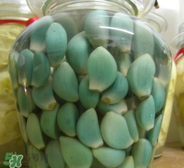 臘八醋里的蒜能吃嗎？臘八醋里的蒜好吃嗎？