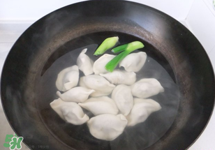 ?冷凍水餃怎么煮不破？冷凍水餃怎么煮好吃？