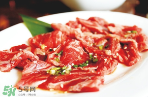 腌排骨要洗嗎？排骨腌完要洗嗎？