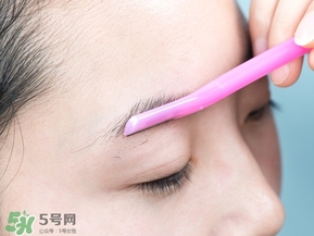 修眉刀怎么用？修眉刀使用方法圖解