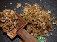 紅糖結(jié)塊了如何恢復軟?紅糖結(jié)塊還能吃嗎