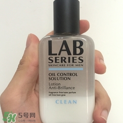 收斂水是爽膚水嗎？收斂水和爽膚水的區(qū)別？