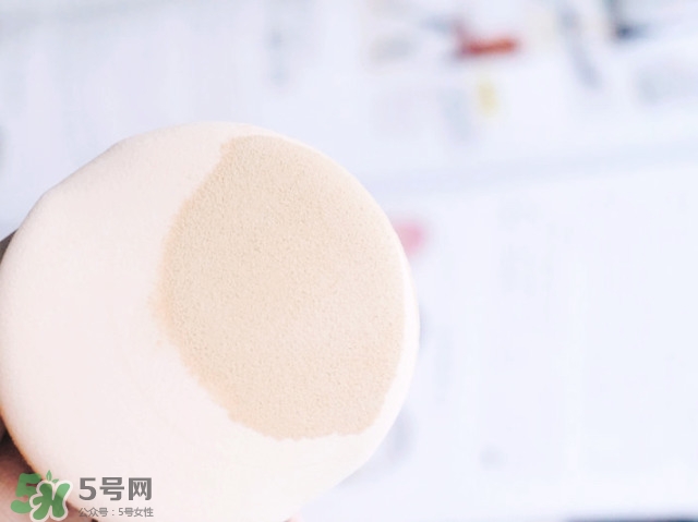 歐萊雅瓷肌氣墊多少錢？歐萊雅奇煥光采瓷肌氣墊專柜價