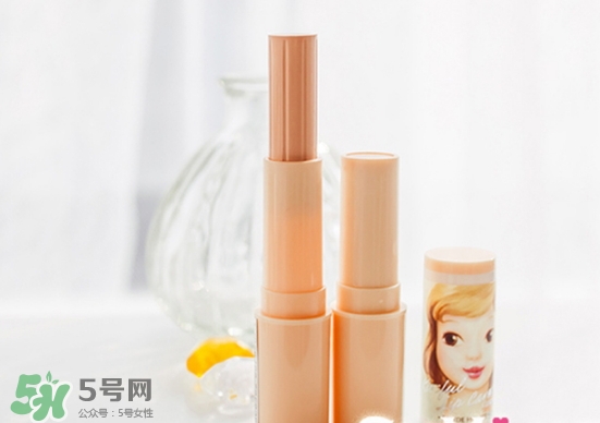 愛麗小屋唇部遮瑕膏怎么樣？愛麗小屋唇部遮瑕膏好用嗎？
