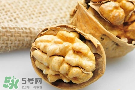 乙肝小三陽(yáng)可以吃核桃嗎？乙肝大三陽(yáng)可以吃核桃嗎？