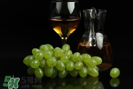 乙肝患者能喝紅酒嗎？喝紅酒對乙肝有影響嗎？