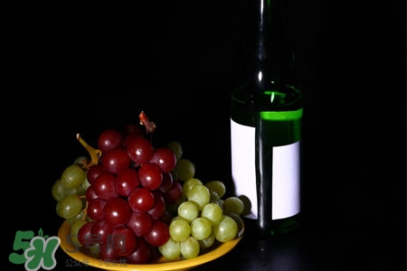 乙肝患者能喝紅酒嗎？喝紅酒對乙肝有影響嗎？