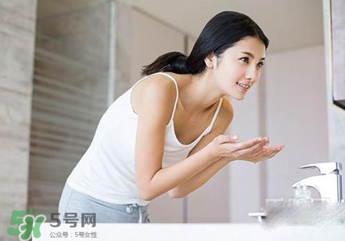 用白醋洗臉要不要用清洗再洗一遍？用白醋洗臉要再洗一遍嗎？