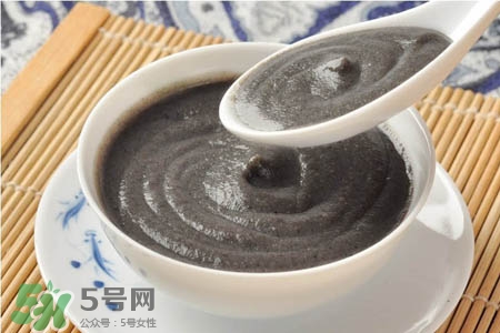 芝麻糊不能和什么一起吃？芝麻糊與哪些食物相克？