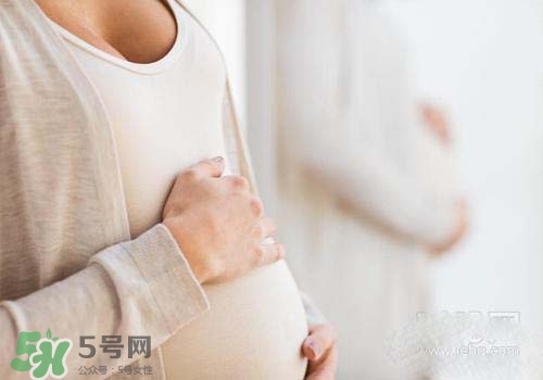孕婦可以經(jīng)常摸肚子嗎？孕婦經(jīng)常摸肚子會怎樣？