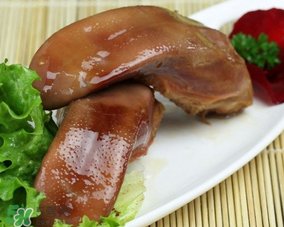 豬舌頭怎么腌制？腌豬舌頭要多久？