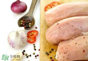 雞胸肉煮多久能熟？雞胸肉怎么煮比較嫩？