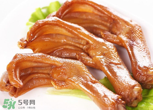鹵鴨掌要多長時間？鹵鴨掌鹵多長時間？