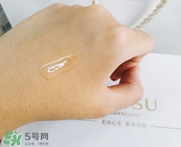 美容液是精華液嗎？美容液和精華液的區(qū)別