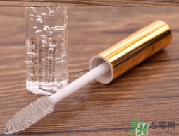 大創(chuàng)睫毛雨衣怎么卸？大創(chuàng)睫毛雨衣卸妝方法