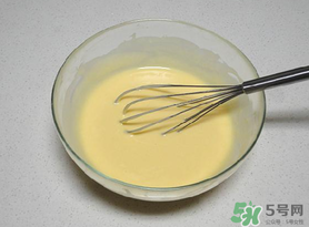 面糊用熱水還是涼水？面糊是用熱水調(diào)還是用涼水調(diào)？