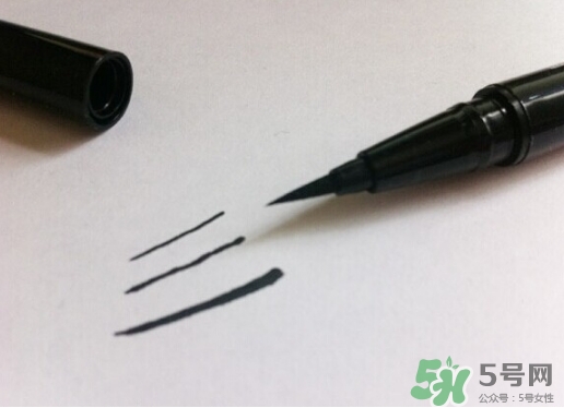 stila詩狄娜眼線筆怎么用？stila眼線筆使用方法