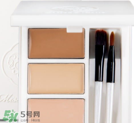 花娜小姐三色遮瑕膏怎么用？miss hana花娜小姐遮瑕膏使用方法