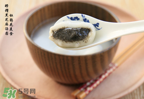 黑芝麻湯圓怎么煮好吃？黑芝麻湯圓煮多久才熟？