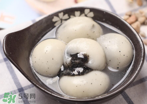 芝麻湯圓上火嗎？吃黑芝麻湯圓上火嗎？